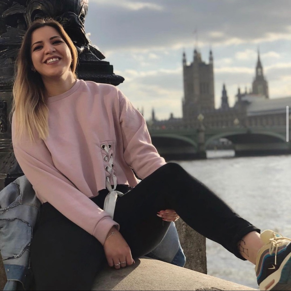 Meet your Posher, Anissa